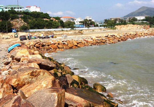 [-]Vụ[-]lấn[-]vịnh[-]Nha[-]Trang:[-]Ban[-]quản[-]lý[-]vịnh[-]bó[-]tay!